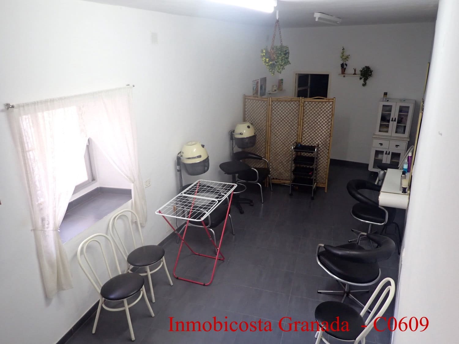 5 Zimmer Haus zu verkaufen in Albunol mit Garage - 285.000 € (Ref: 9219136)