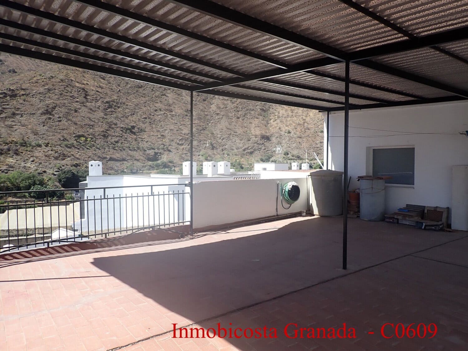 5 Zimmer Haus zu verkaufen in Albunol mit Garage - 285.000 € (Ref: 9219136)