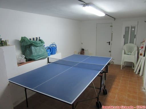 3 makuuhuone Omakotitalo myytävänä paikassa Albunol mukana uima-altaan 
autotalli - 135 000 € (Ref: 9525561)