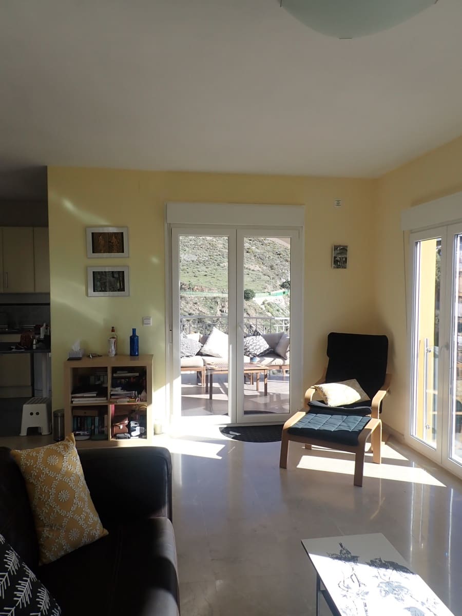 3 makuuhuone Omakotitalo myytävänä paikassa Albunol mukana uima-altaan 
autotalli - 135 000 € (Ref: 9525561)