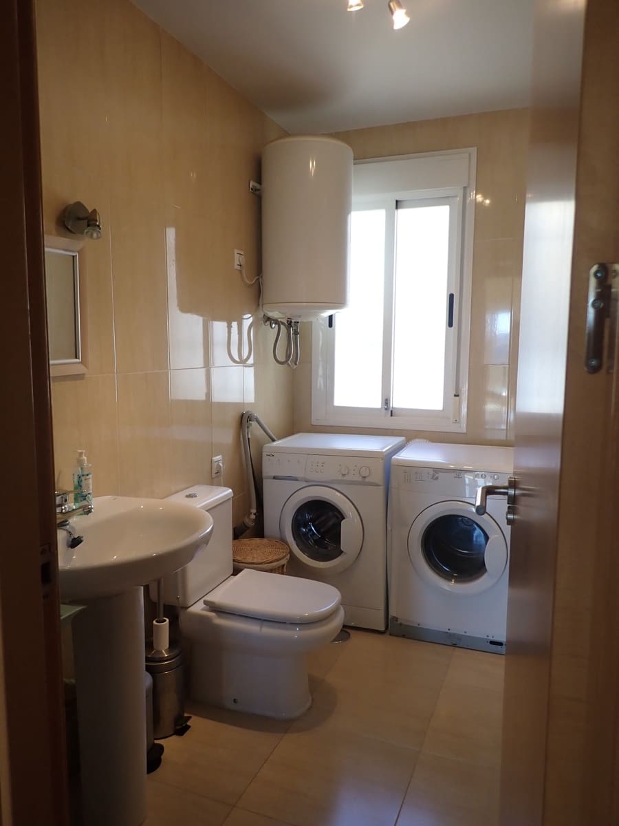 3 makuuhuone Omakotitalo myytävänä paikassa Albunol mukana uima-altaan 
autotalli - 135 000 € (Ref: 9525561)