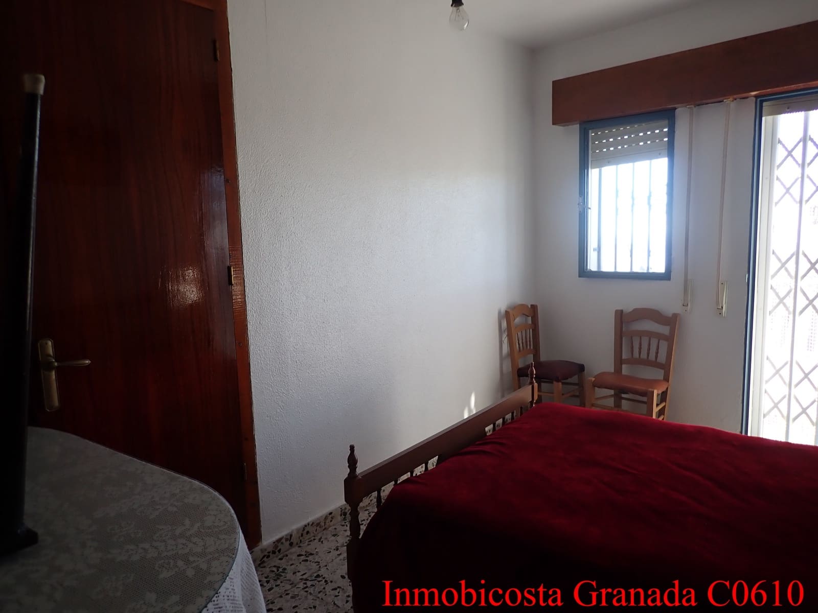 3 soveværelse Byhus til salg i Albondon med garage - € 85.000 (Ref: 9606570)