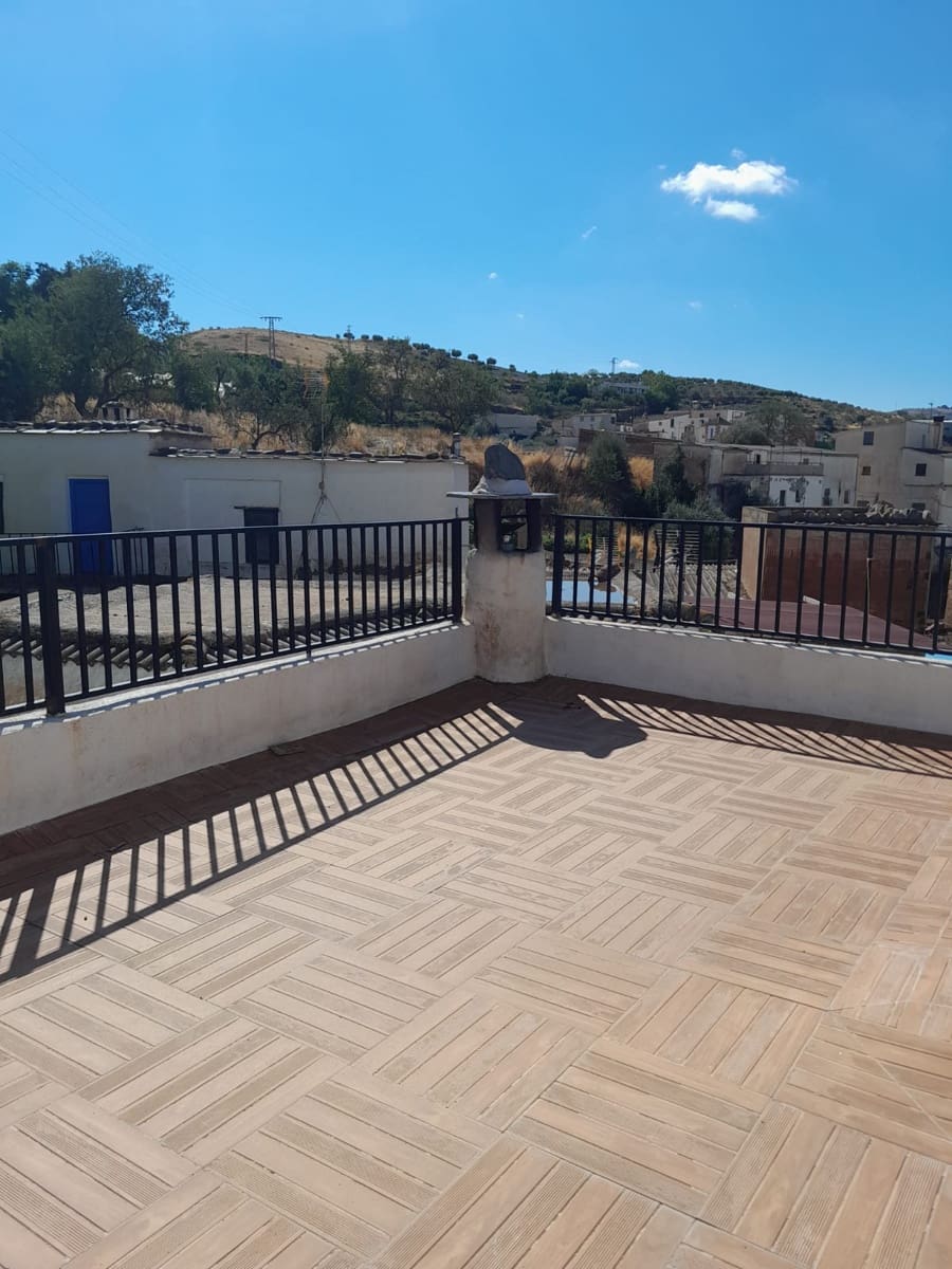 2 soveværelse Byhus til salg i Cadiar med garage - € 55.000 (Ref: 9610186)