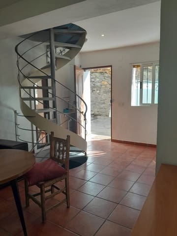 2 soveværelse Byhus til salg i Cádiar med garage - € 55.000 (Ref: 9610186)