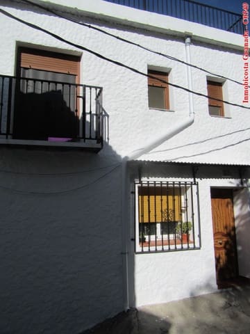 2 soveværelse Byhus til salg i Cádiar med garage - € 55.000 (Ref: 9610186)