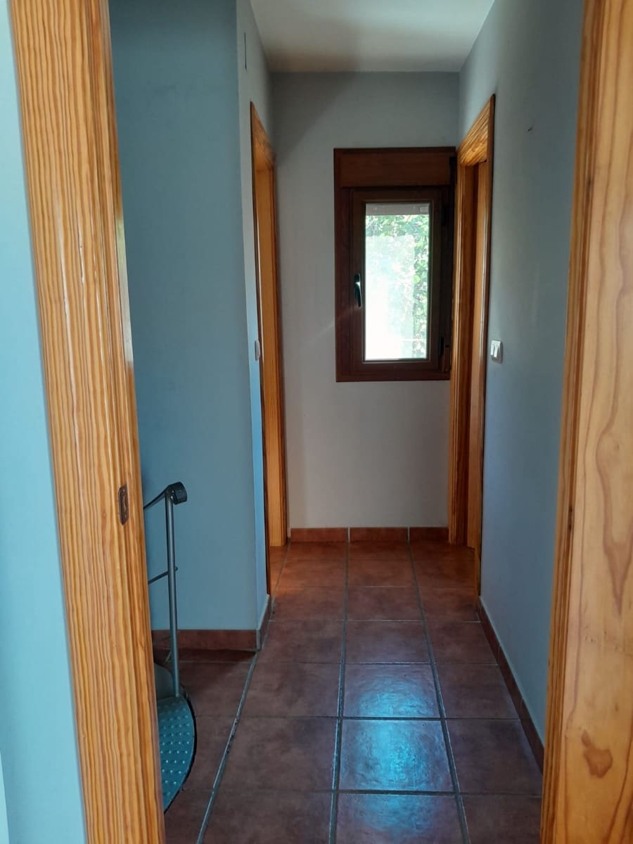 2 soveværelse Byhus til salg i Cadiar med garage - € 55.000 (Ref: 9610186)