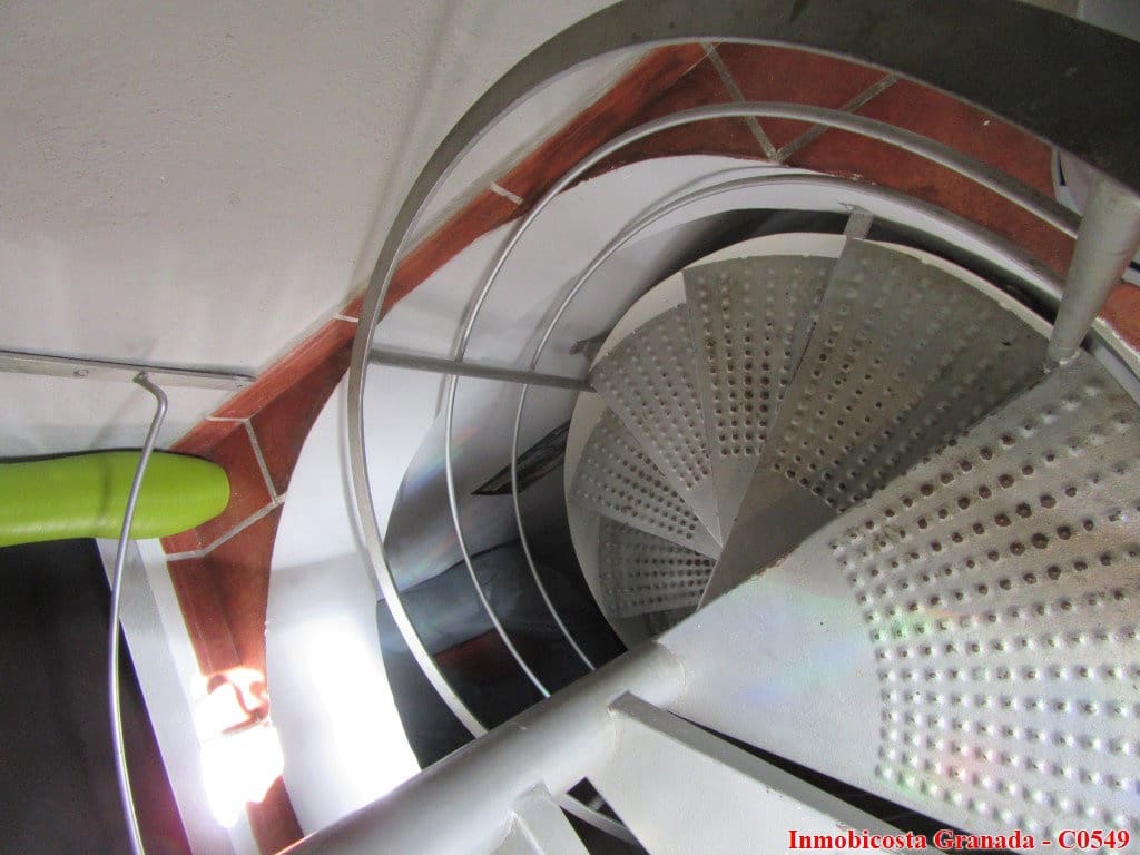 2 slaapkamer Huis te koop in Cadiar met garage - € 55.000 (Ref: 9610186)