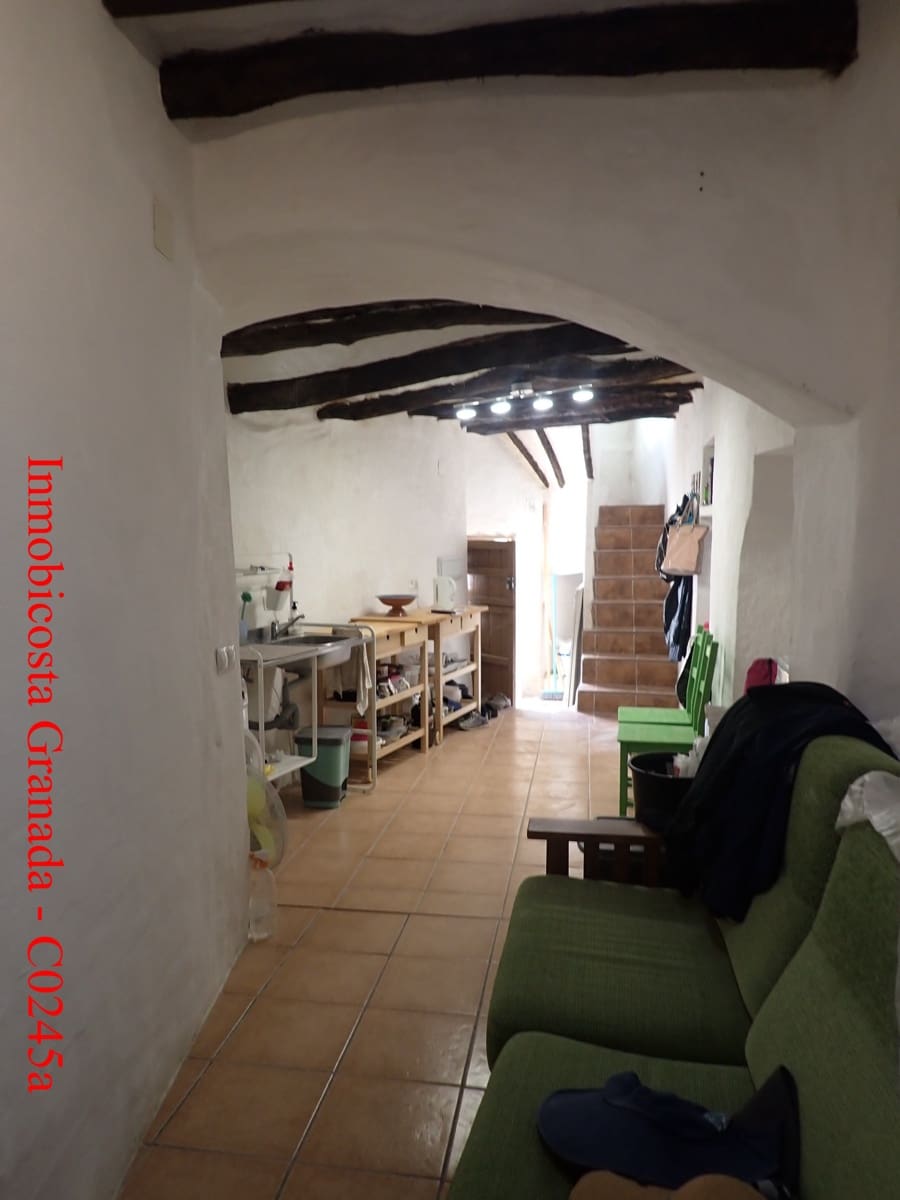 2 makuuhuone Omakotitalo myytävänä paikassa Albondon - 30 000 € (Ref: 9628366)