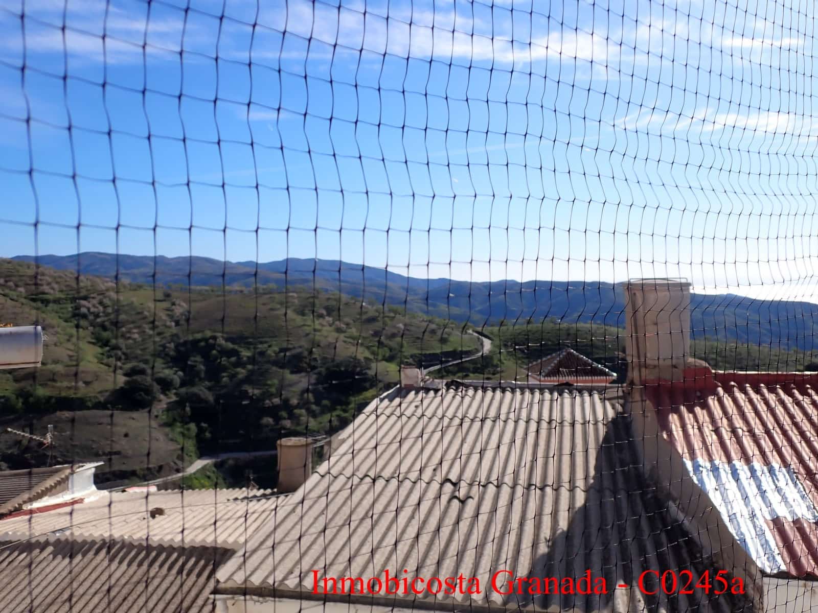 2 makuuhuone Omakotitalo myytävänä paikassa Albondon - 30 000 € (Ref: 9628366)