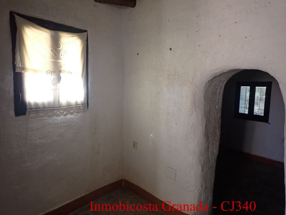 6 bedroom Finca/Country House for sale in Melicena with pool garage - € 350,000 (Ref: 9730591)