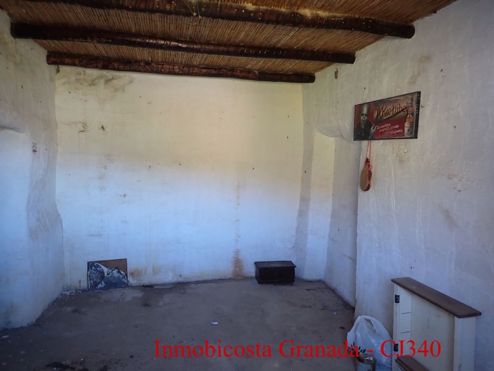 6 bedroom Finca/Country House for sale in Melicena with pool garage - € 350,000 (Ref: 9730591)