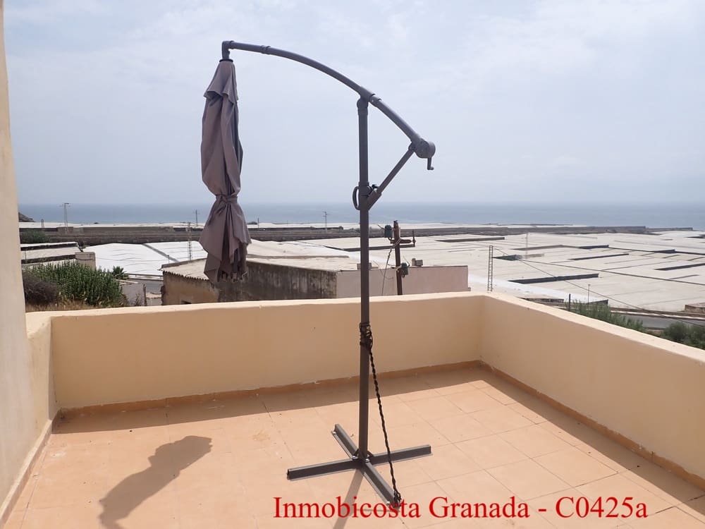 6 slaapkamer Rijtjeshuis te koop in La Rabita - € 99.000 (Ref: 9805384)