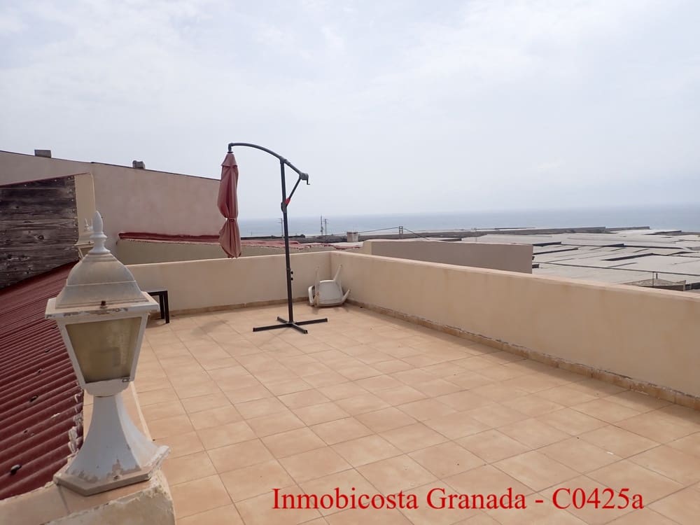 6 slaapkamer Rijtjeshuis te koop in La Rabita - € 99.000 (Ref: 9805384)