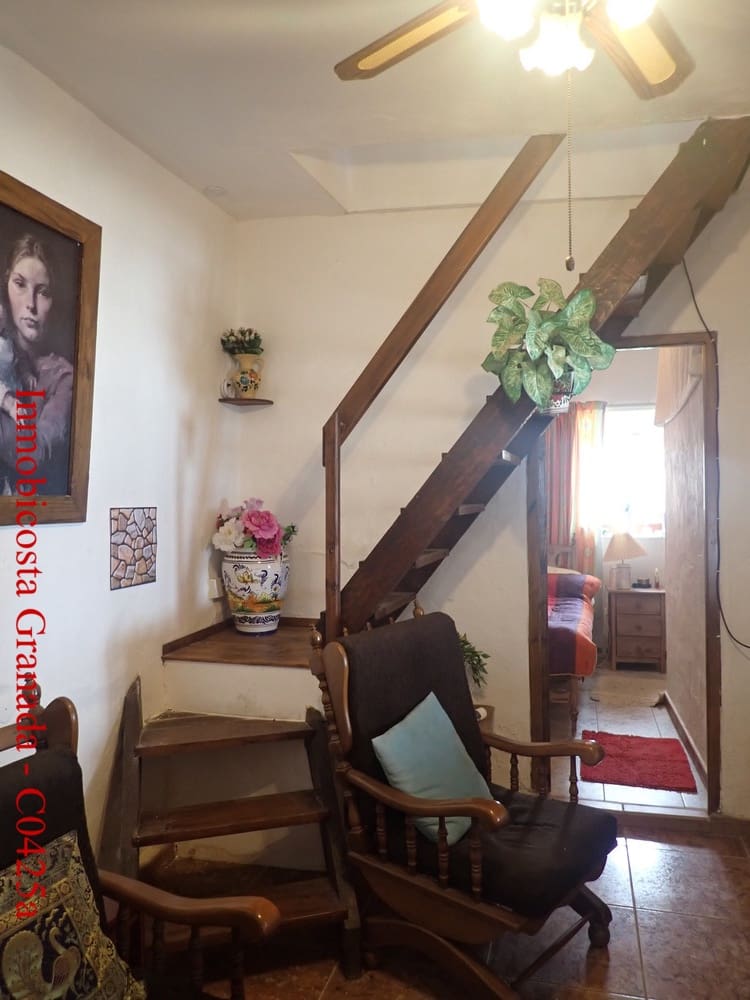 6 slaapkamer Rijtjeshuis te koop in La Rabita - € 99.000 (Ref: 9805384)