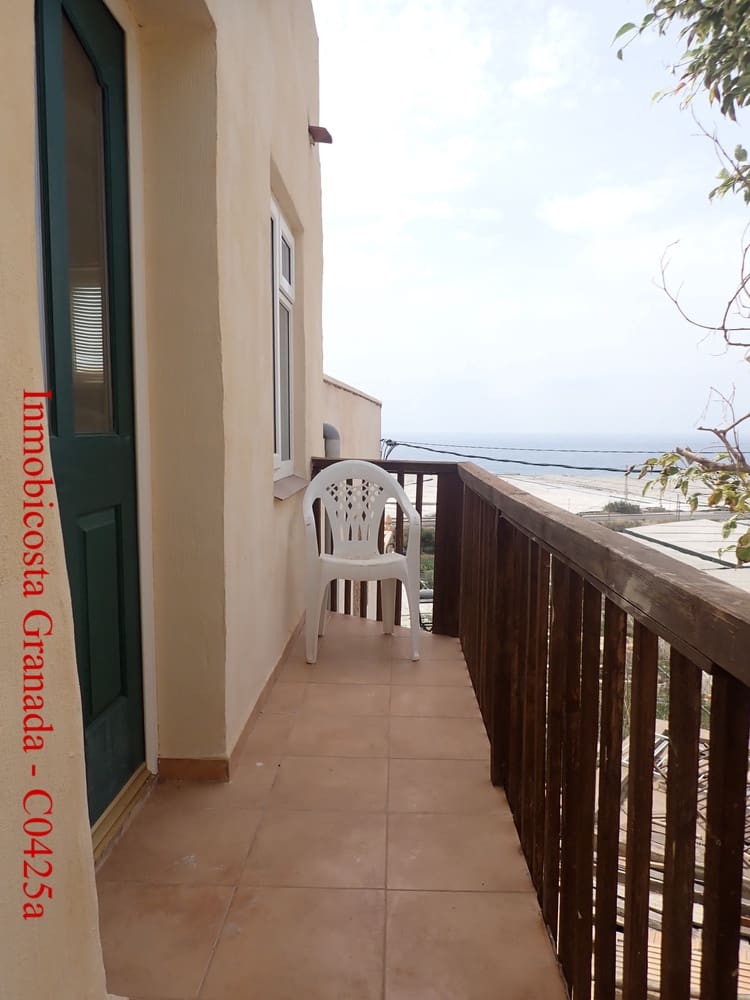 6 slaapkamer Rijtjeshuis te koop in La Rabita - € 99.000 (Ref: 9805384)