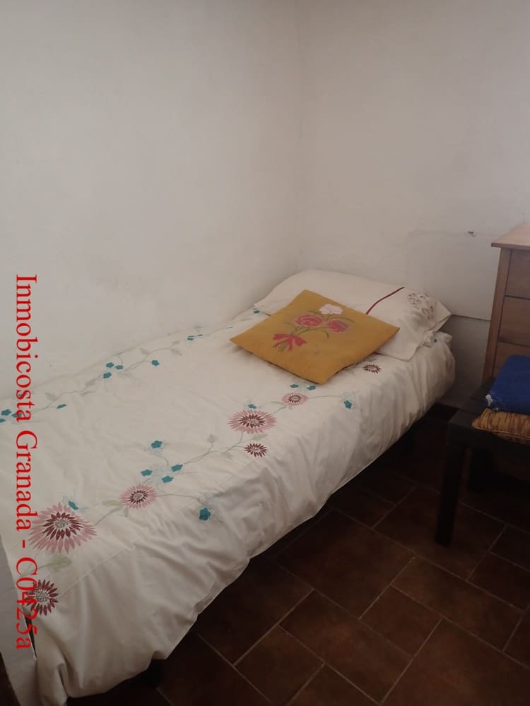 6 slaapkamer Rijtjeshuis te koop in La Rabita - € 99.000 (Ref: 9805384)