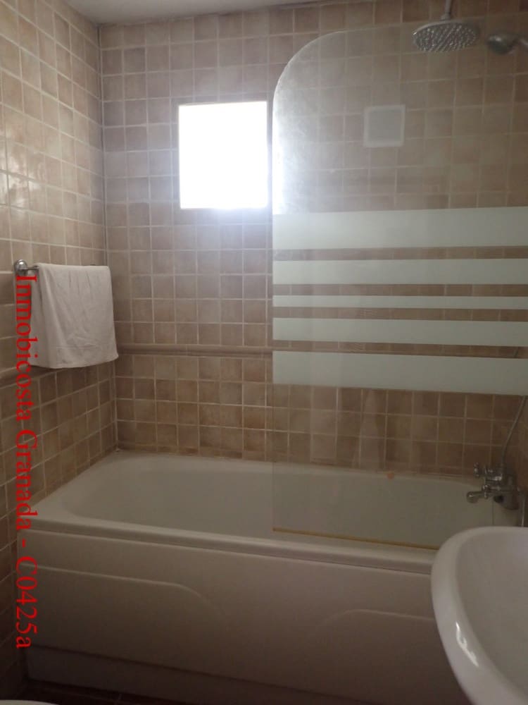 6 slaapkamer Rijtjeshuis te koop in La Rabita - € 99.000 (Ref: 9805384)