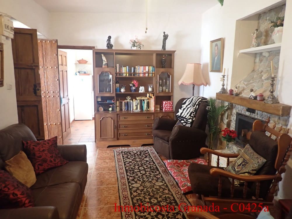 6 slaapkamer Rijtjeshuis te koop in La Rabita - € 99.000 (Ref: 9805384)