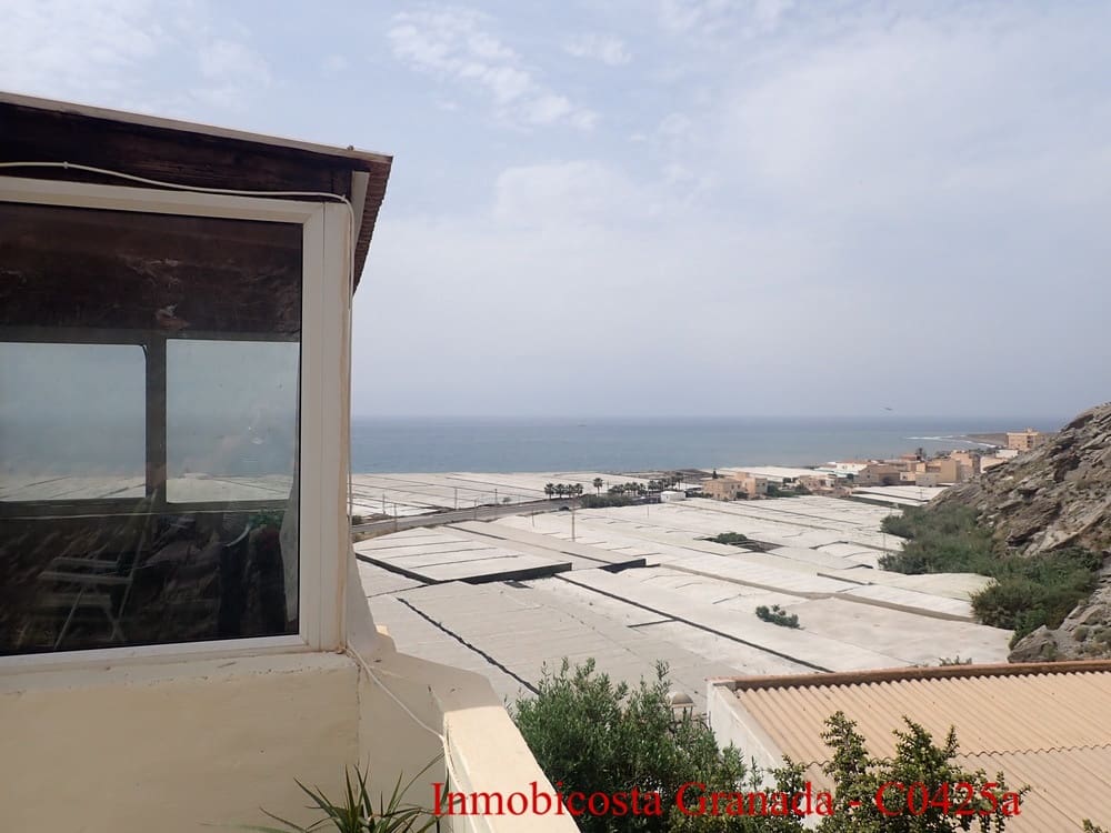 6 slaapkamer Rijtjeshuis te koop in La Rabita - € 99.000 (Ref: 9805384)