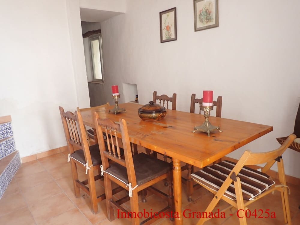 6 slaapkamer Rijtjeshuis te koop in La Rabita - € 99.000 (Ref: 9805384)