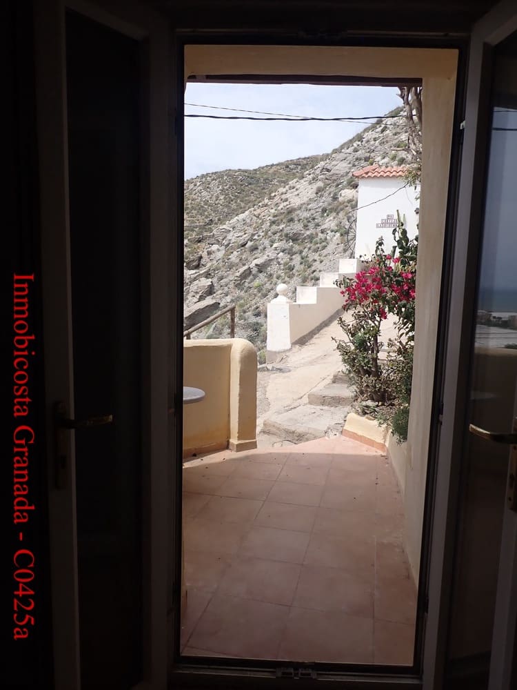 6 slaapkamer Rijtjeshuis te koop in La Rabita - € 99.000 (Ref: 9805384)