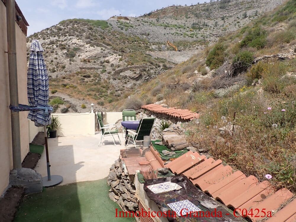 6 slaapkamer Rijtjeshuis te koop in La Rabita - € 99.000 (Ref: 9805384)