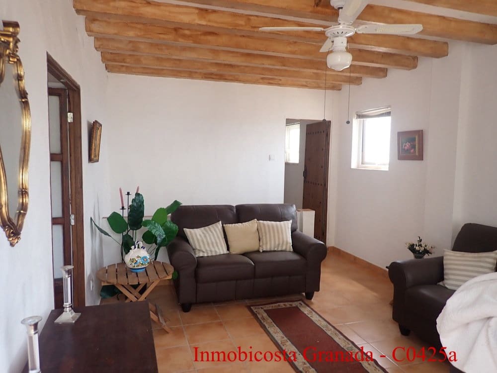 6 quarto Moradia em Banda para venda em La Rabita - 99 000 € (Ref: 9805384)