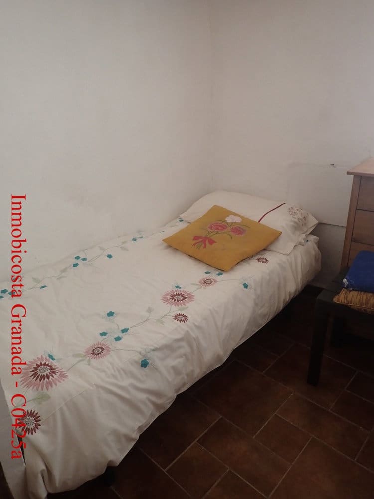 6 quarto Moradia em Banda para venda em La Rabita - 99 000 € (Ref: 9805384)