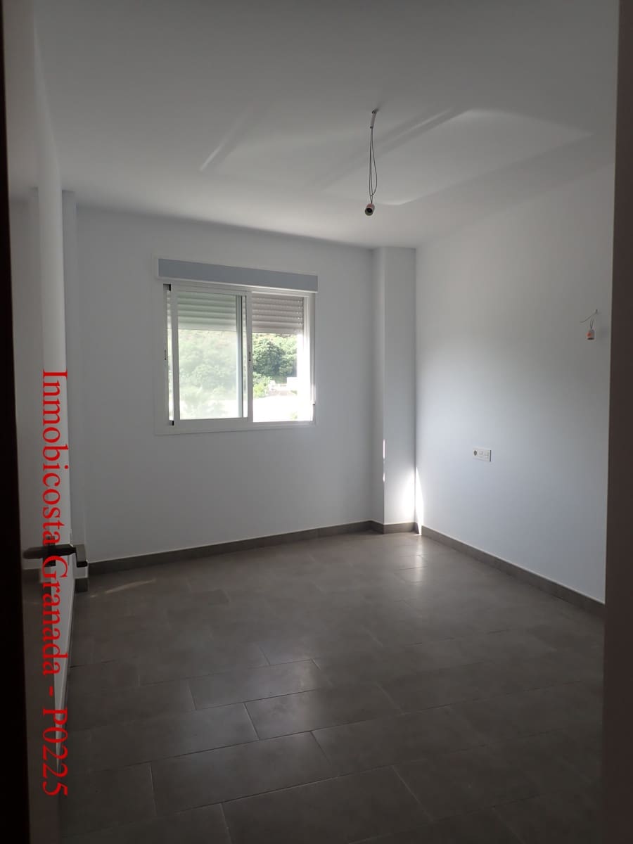3 Zimmer Apartment zu verkaufen in Albunol mit Pool Garage - 141.500 € (Ref: 9815191)
