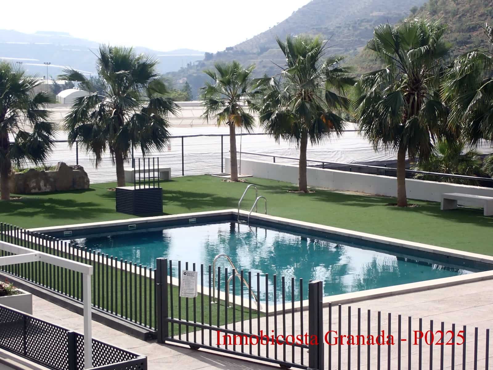 3 Zimmer Apartment zu verkaufen in Albunol mit Pool Garage - 141.500 € (Ref: 9815191)