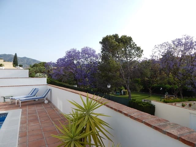 4 bedroom Villa for sale in Mijas Costa, Mijas with pool garage - € 599,000 (Ref: 6419820)