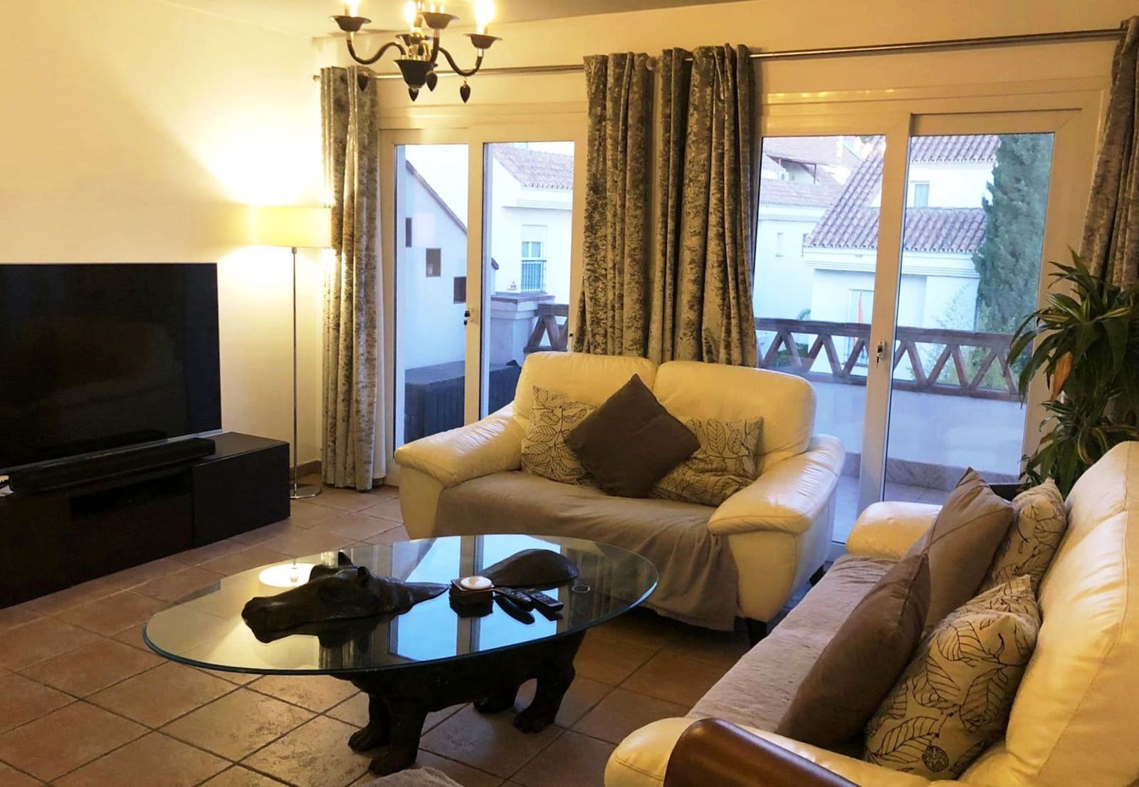 4 bedroom Villa for sale in Mijas Costa with pool garage - € 599,000 (Ref: 6419820)