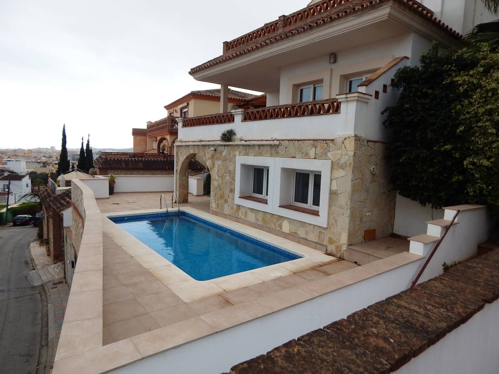 4 bedroom Villa for sale in Mijas Costa with pool garage - € 599,000 (Ref: 6419820)