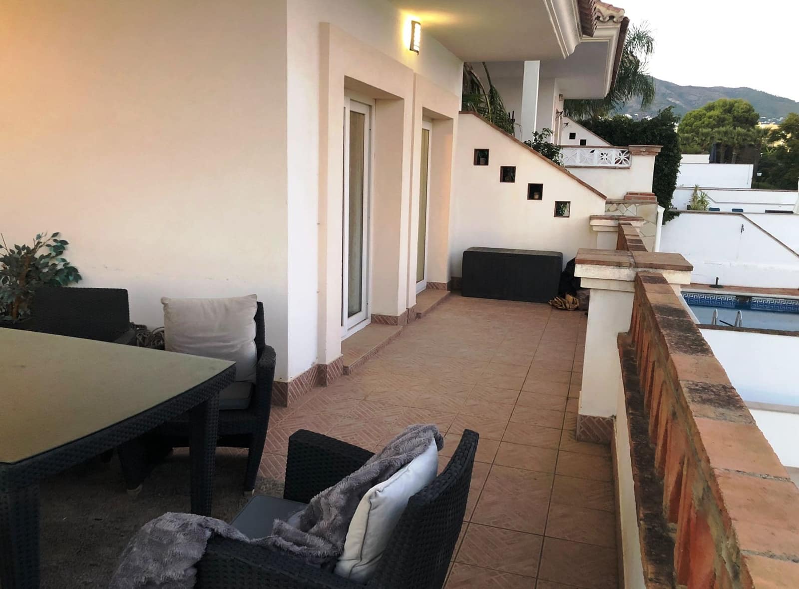 4 bedroom Villa for sale in Mijas Costa with pool garage - € 599,000 (Ref: 6419820)