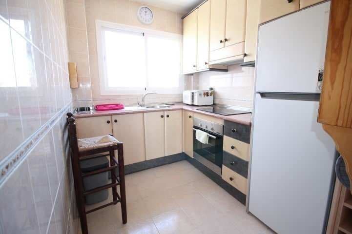   2 soveværelse   ferieLejlighed i Mijas Costa   med   swimmingpool   - € 525 (Ref: 7739028)