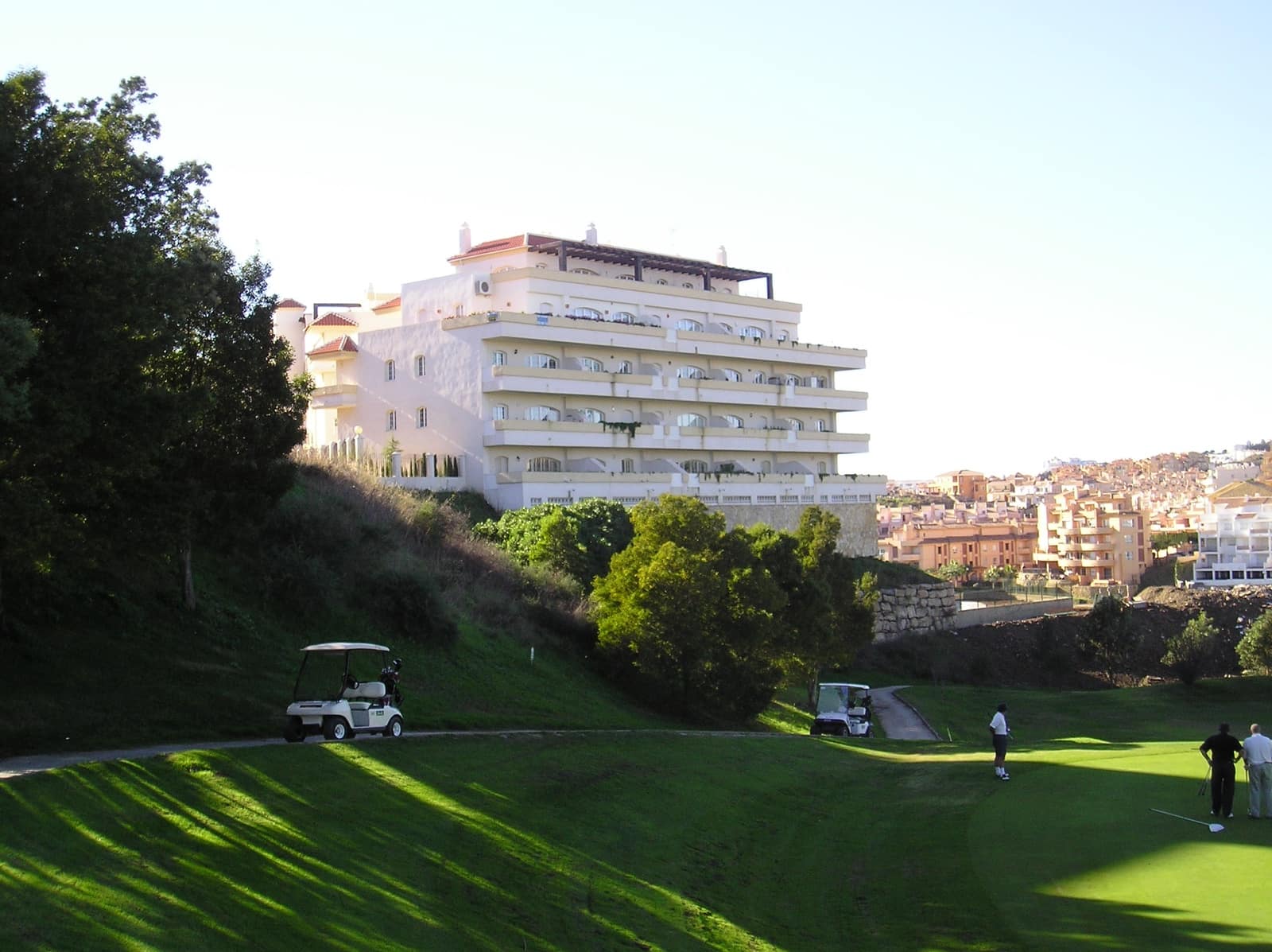 2 chambre Appartement à vendre à Riviera del Sol avec piscine garage - 288 000 € (Ref: 873131)