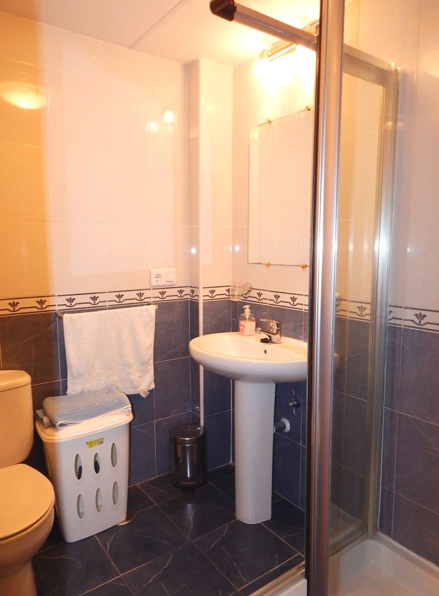 2 chambre Appartement à vendre à Riviera del Sol avec piscine garage - 288 000 € (Ref: 873131)