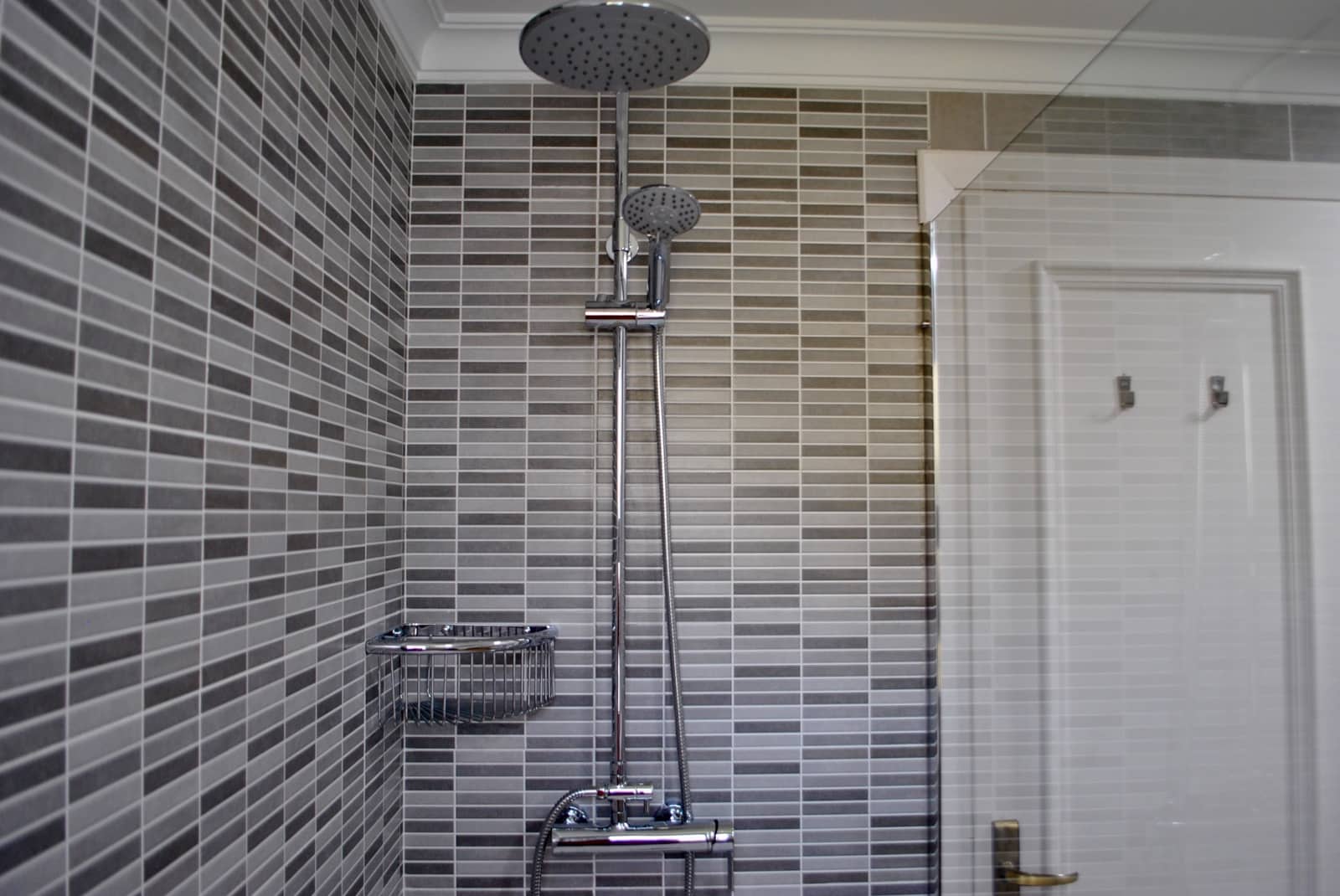 2 soveværelse Lejlighed til salg i Malaga by med swimmingpool - € 330.000 (Ref: 9338705)