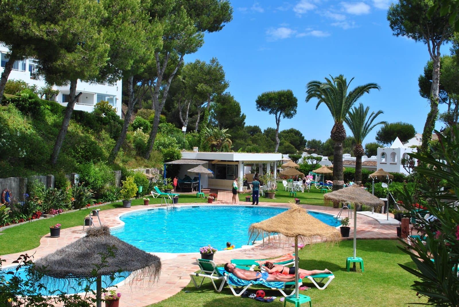 2 soveværelse Lejlighed til salg i Malaga by med swimmingpool - € 330.000 (Ref: 9338705)