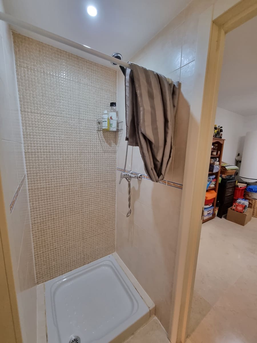 4 soveværelse Semi-Rækkehus til salg i Mijas Costa med swimmingpool garage - € 549.000 (Ref: 9340010)