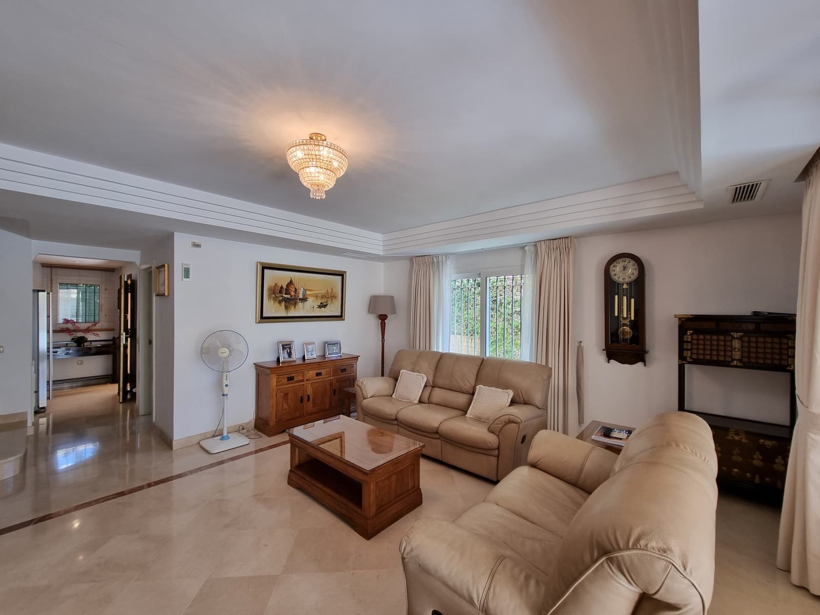 4 soveværelse Semi-Rækkehus til salg i Mijas Costa med swimmingpool garage - € 549.000 (Ref: 9340010)