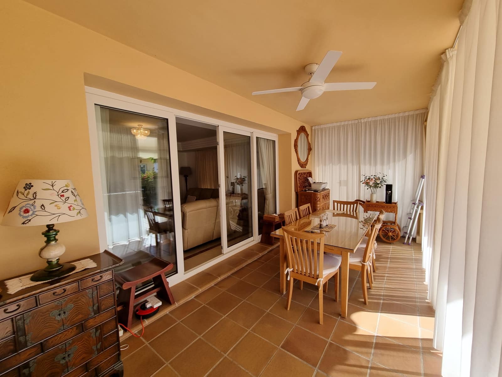 4 soveværelse Semi-Rækkehus til salg i Mijas Costa med swimmingpool garage - € 549.000 (Ref: 9340010)