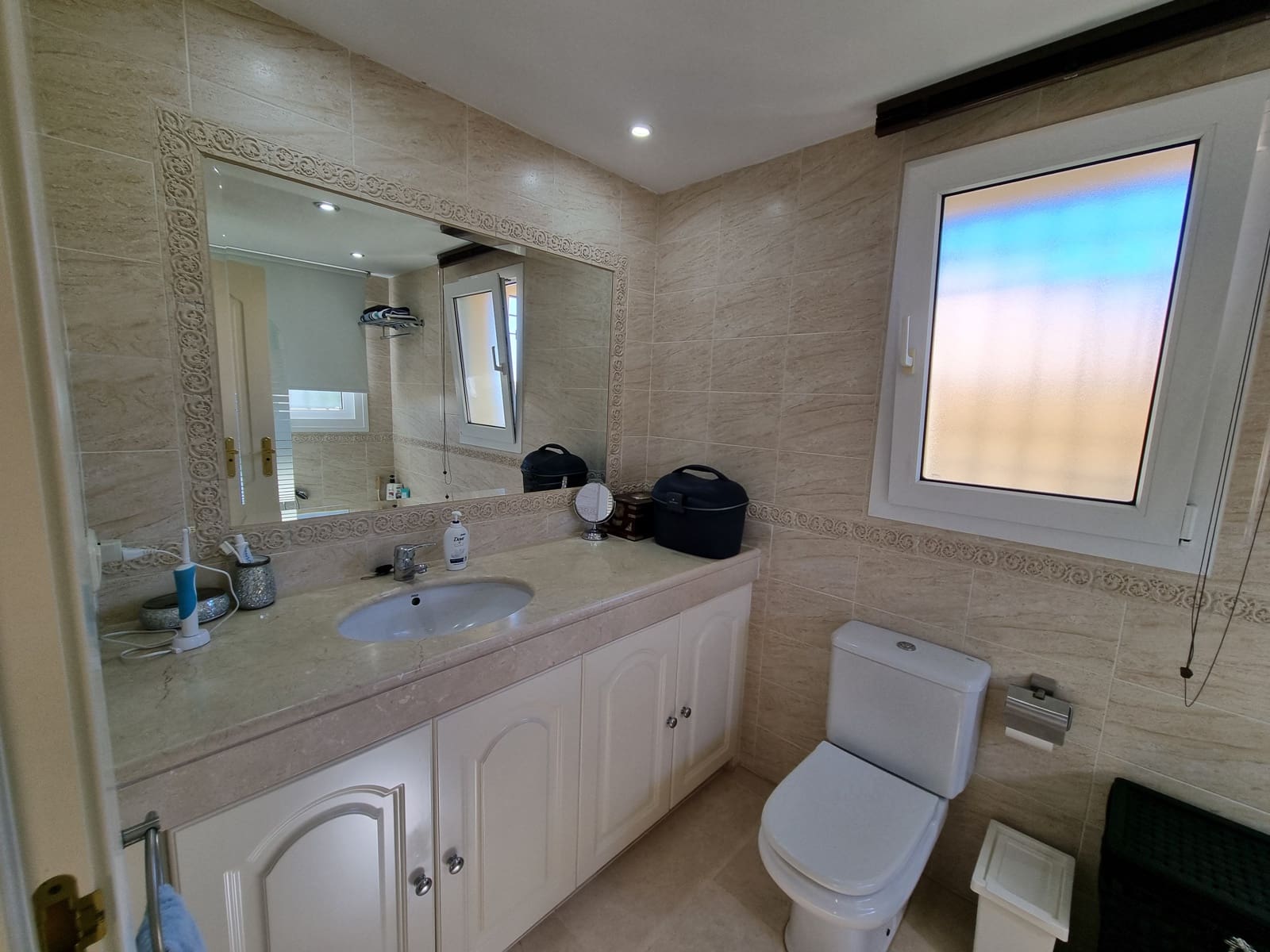 4 soveværelse Semi-Rækkehus til salg i Mijas Costa med swimmingpool garage - € 549.000 (Ref: 9340010)