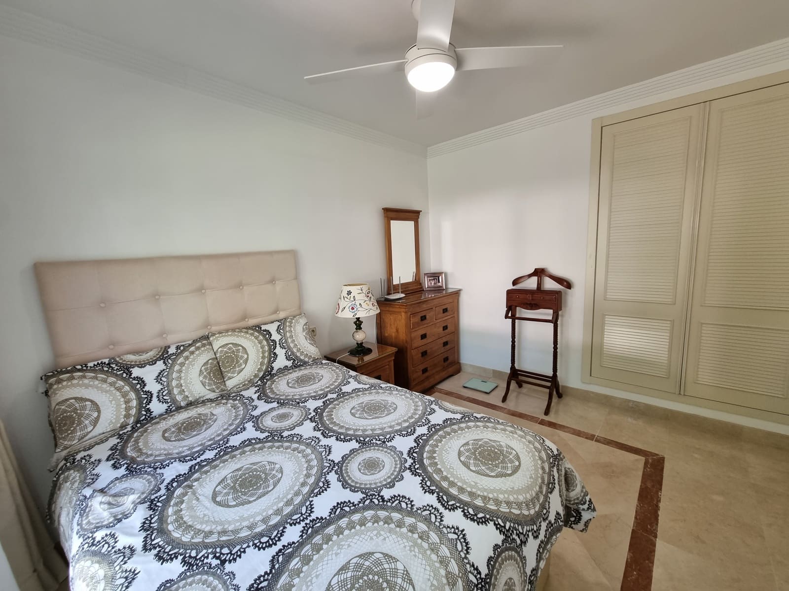 4 soveværelse Semi-Rækkehus til salg i Mijas Costa med swimmingpool garage - € 549.000 (Ref: 9340010)