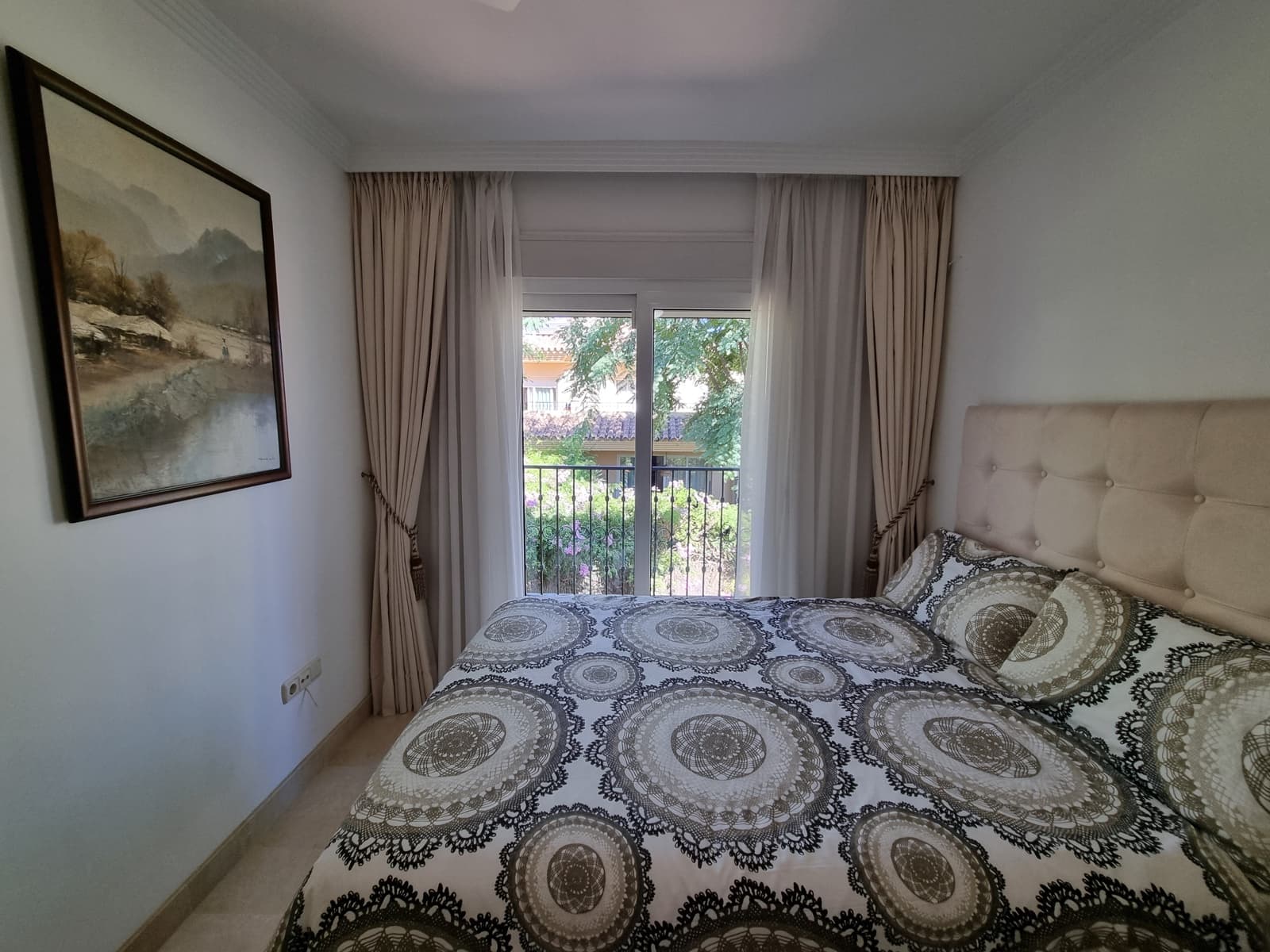 4 soveværelse Semi-Rækkehus til salg i Mijas Costa med swimmingpool garage - € 549.000 (Ref: 9340010)