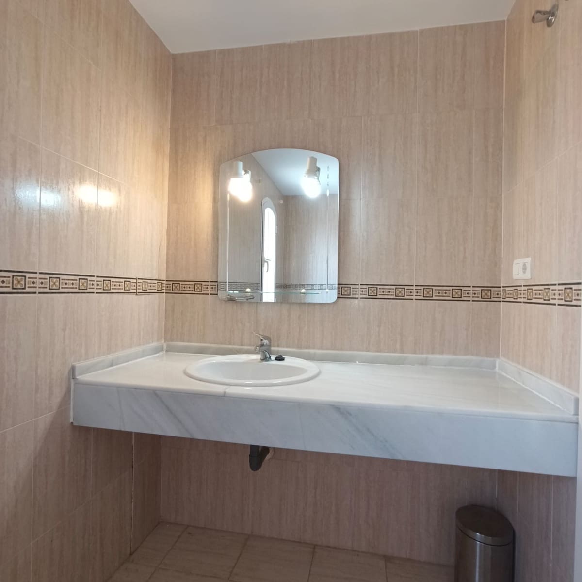 3 soveværelse Semi-Rækkehus til salg i Mijas Costa med swimmingpool - € 399.000 (Ref: 9699933)