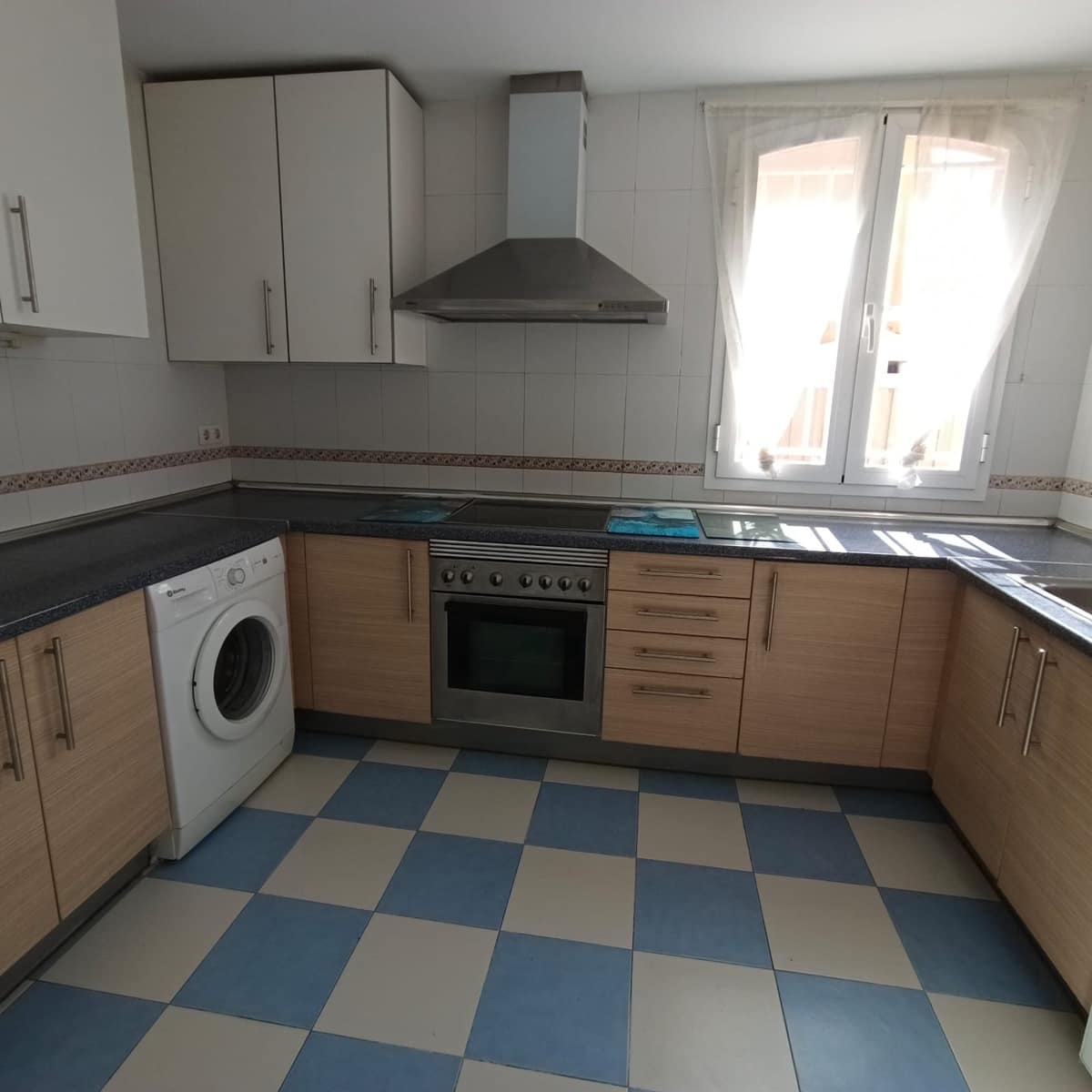 3 soveværelse Semi-Rækkehus til salg i Mijas Costa med swimmingpool - € 399.000 (Ref: 9699933)