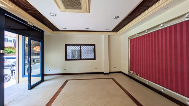 Commercieel te huur in Fuengirola - € 1.500 (Ref: 9036512)