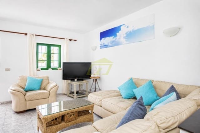 2 chambre Villa/Maison à vendre à Puerto del Carmen, Tías avec piscine - 395 000 € (Ref: 10002567)