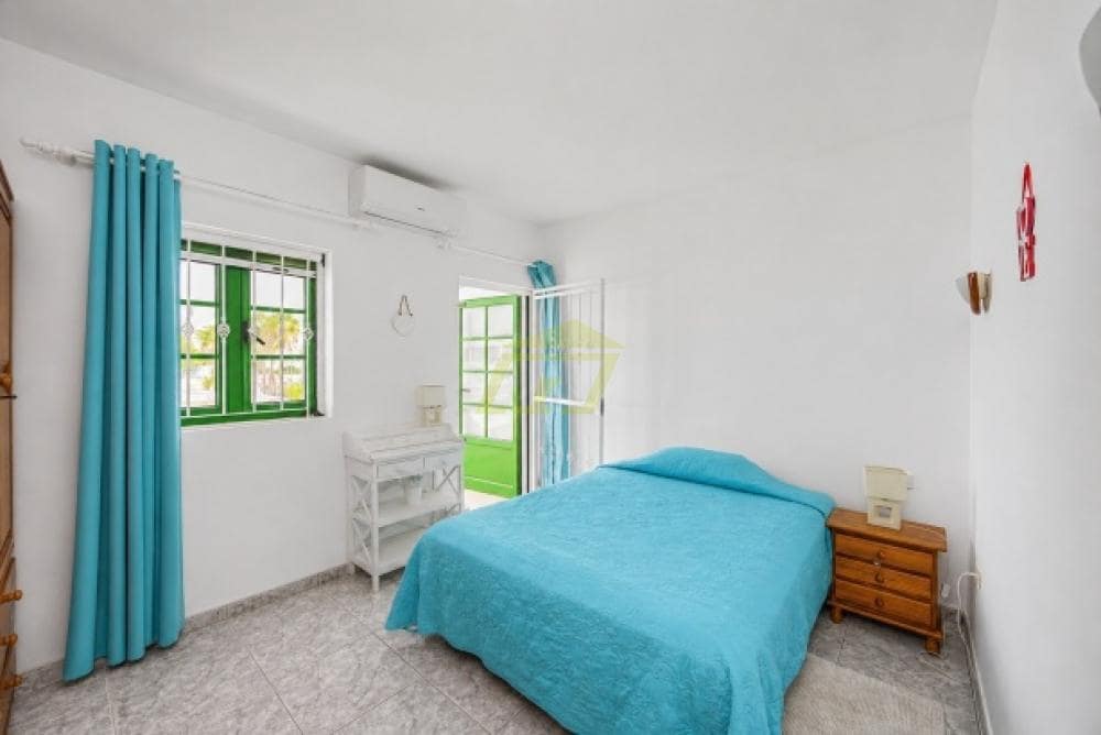2 chambre Villa/Maison à vendre à Puerto del Carmen avec piscine - 395 000 € (Ref: 10002567)